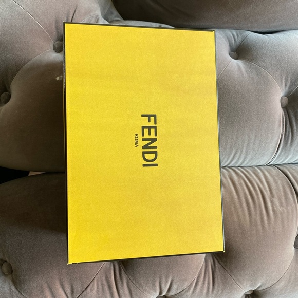 Fendi - Picture 4 of 15
